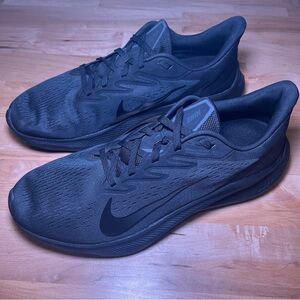 Nike Mens Air Zoom Winflo 7 CJ0291-001 Black Running Shoes Sneakers Size 10.5